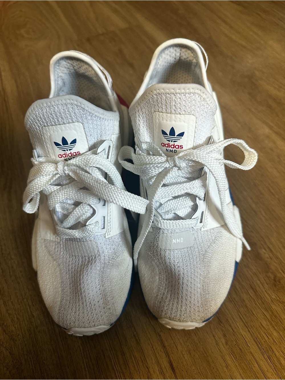Adidas NMD R1 V2 J Sneakers – White/Red/Blue – Size 6 (Youth/Unisex)